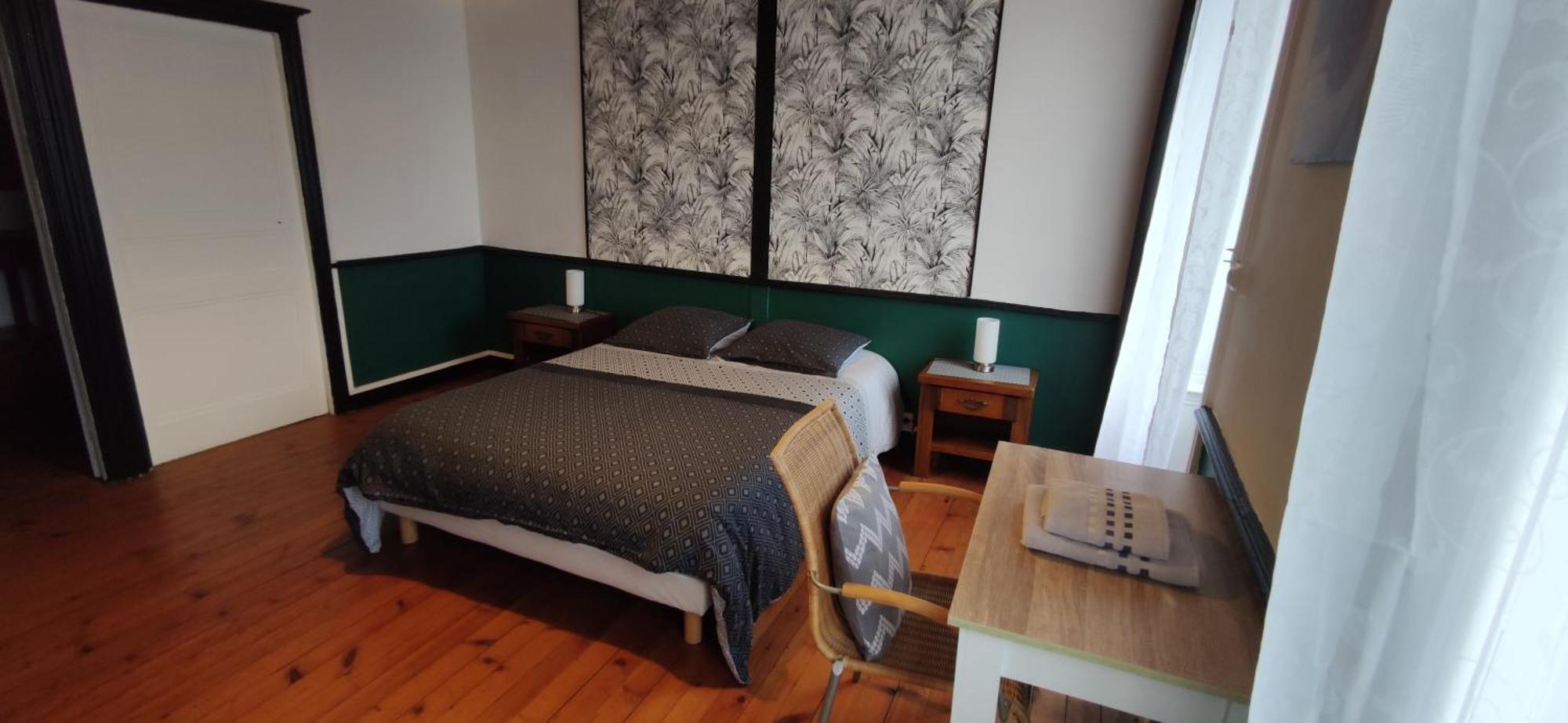 Relais De La Tour Apartment Callac Phòng bức ảnh